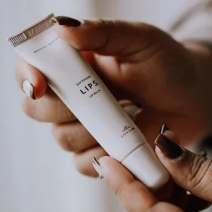 Cana Care BLØDGØRENDE LÆBEBALM  LIPS