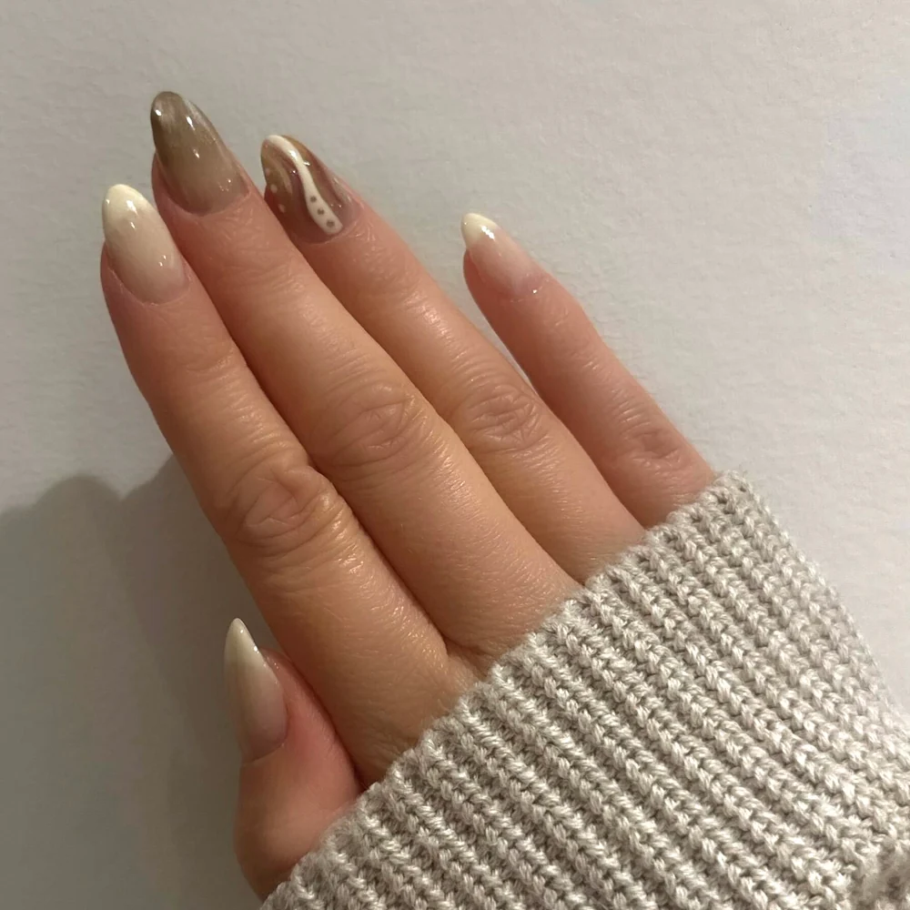 Cat Eye Gel Polish 315 - Amber Cat Shimmer - Image 2