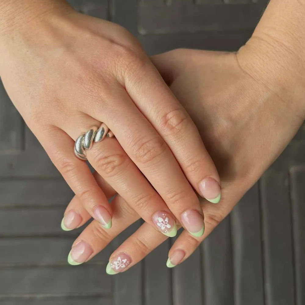 Gel Polish 174 - Neon Green - Image 2