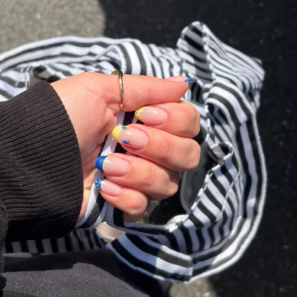 Gel Polish 103 - Lemon Yellow - Image 5